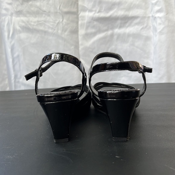 Easy spirit sandal - Picture 3 of 3